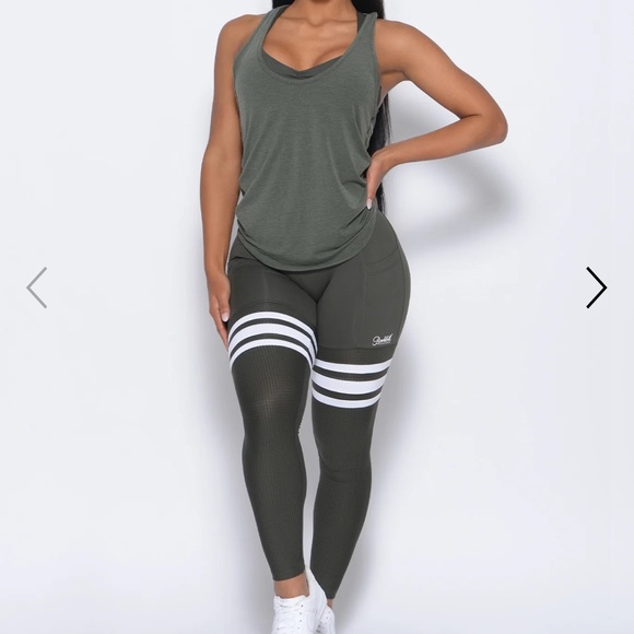 Bombshell leggings perform thigh highs - Picture 2 of 4